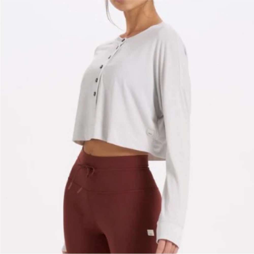 Vuori Crop Long Sleeve Henley